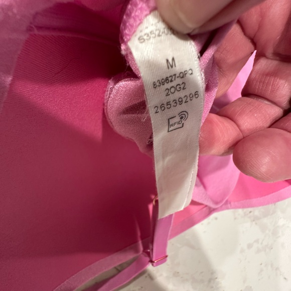 EUC PINK Victoria's Secret Pink Bra Size-Medium - Picture 3 of 4